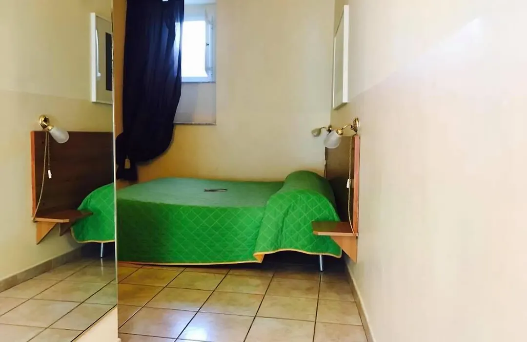 Corato room economy-1